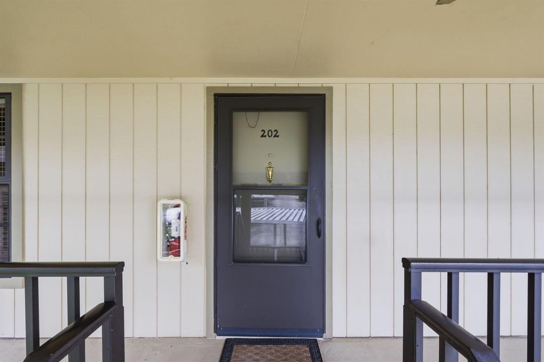 29 Plantation Drive 202, Vero Beach, FL
