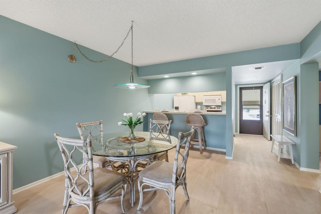 29 Plantation Drive 202, Vero Beach, FL