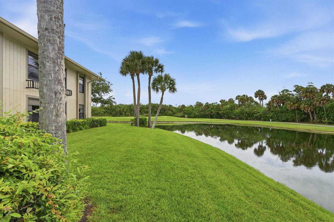 29 Plantation Drive 202, Vero Beach, FL