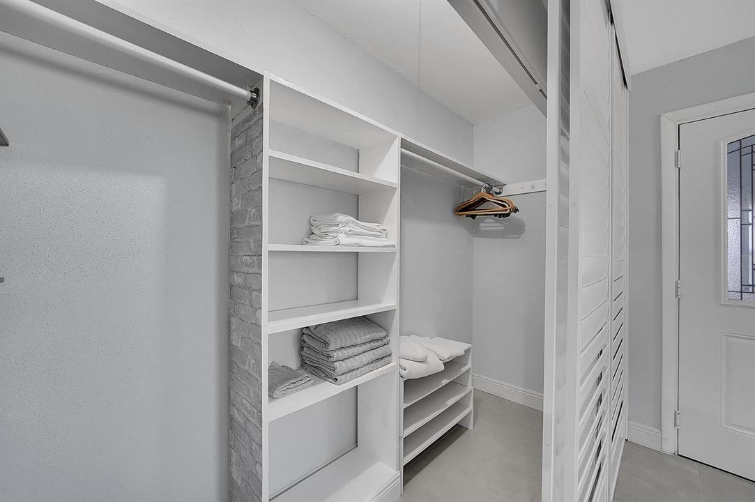 MASTER CLOSET