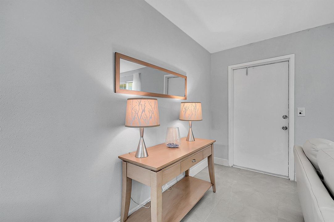 LIVING/DINING
