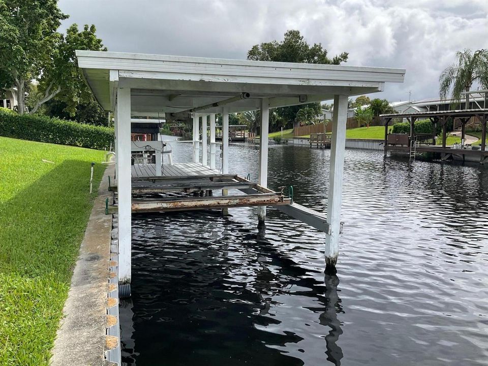 2518 SE 32nd St Boat dock and canal