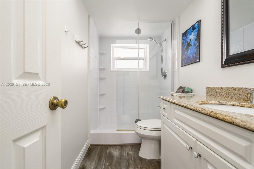 For Sale: $88,500 (1 beds, 1 baths, 750 Square Feet)