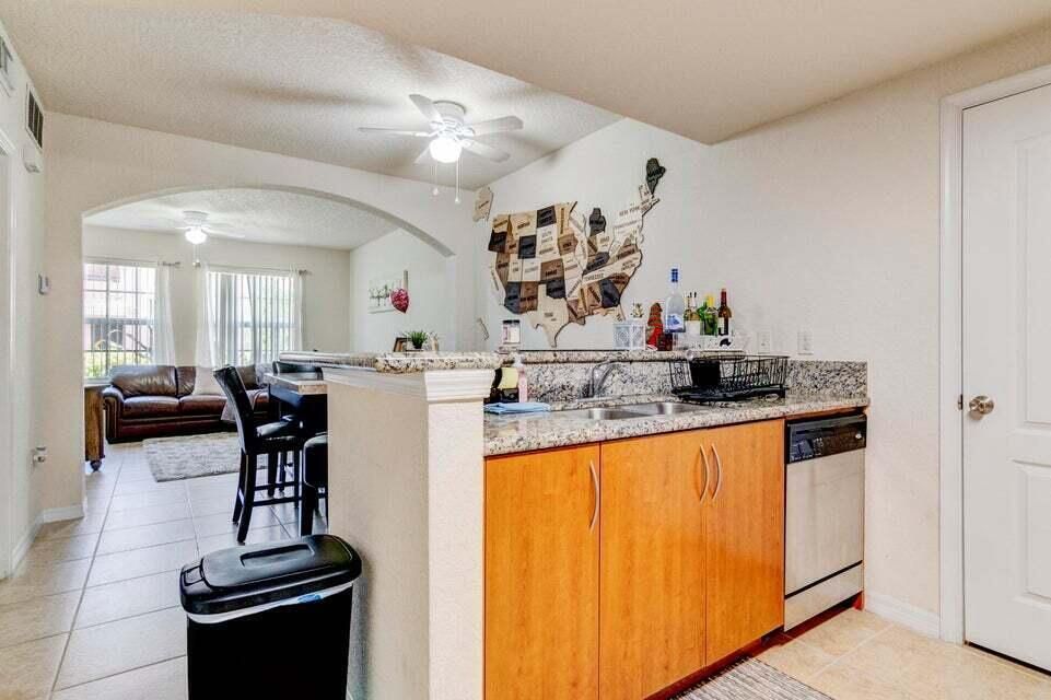 130 SW Peacock Blvd 7