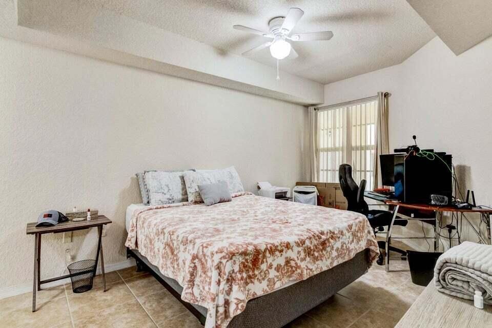 130 SW Peacock Blvd 12