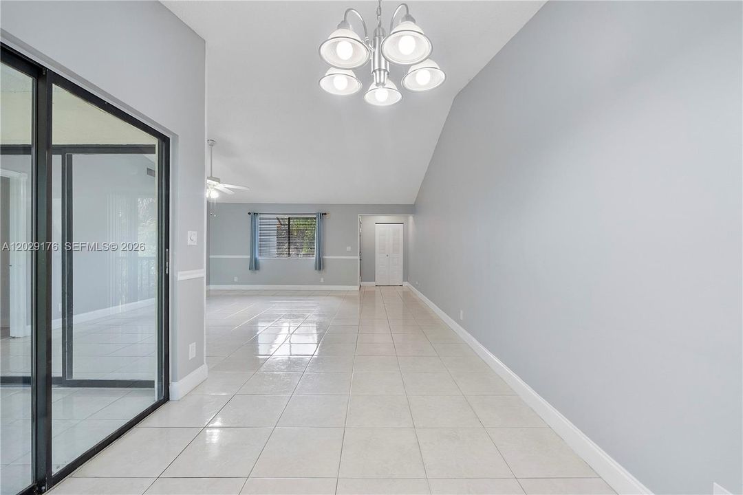 En Venta: $265,000 (2 camas, 2 baños, 1232 Pies cuadrados)