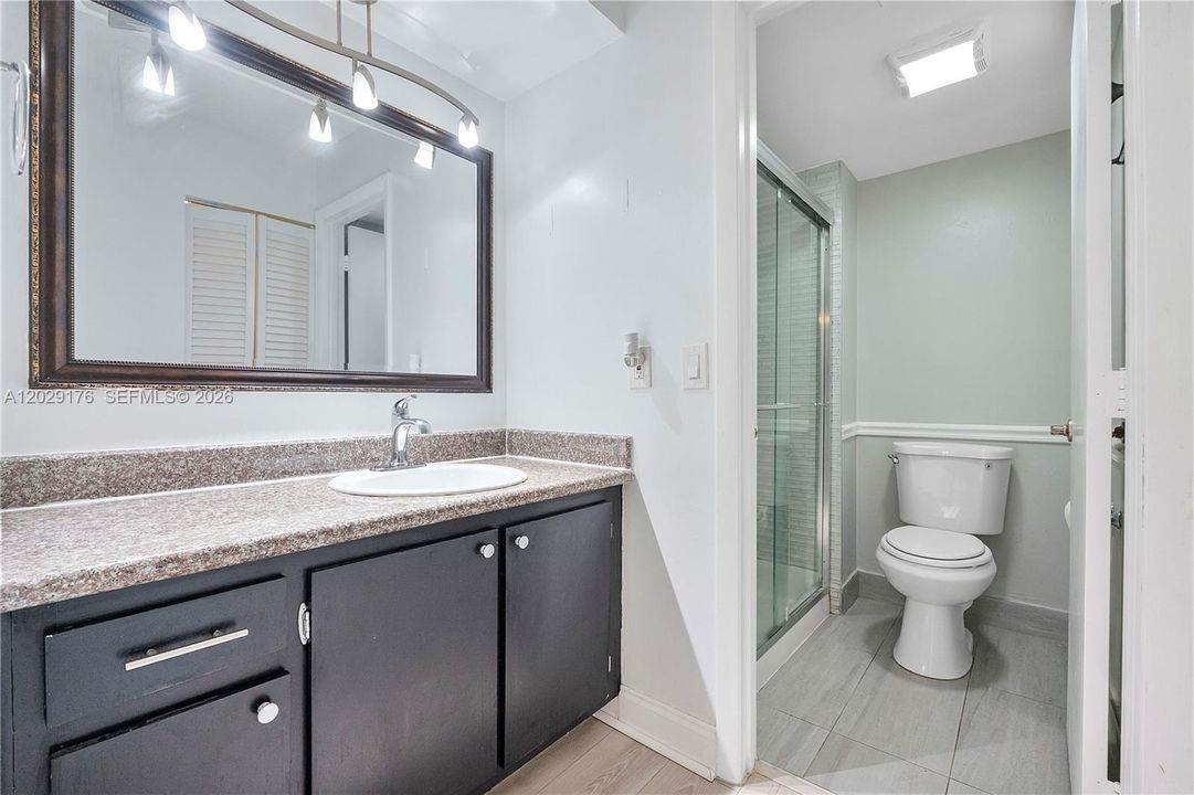En Venta: $265,000 (2 camas, 2 baños, 1232 Pies cuadrados)