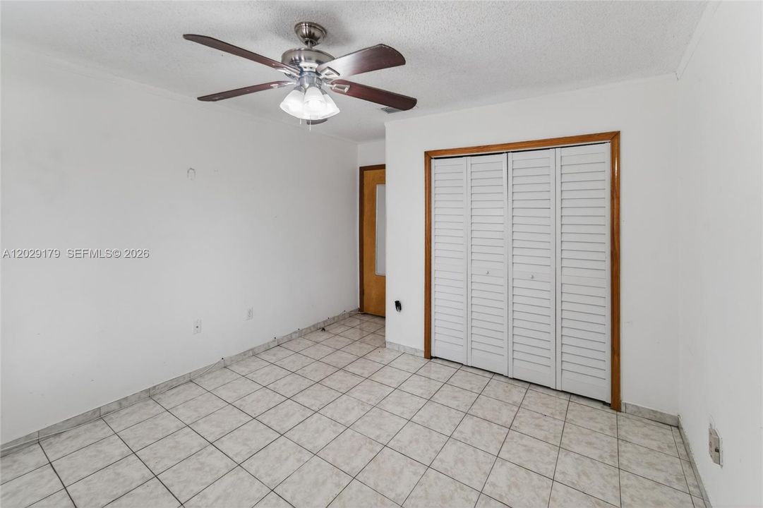 For Rent: $3,200 (3 beds, 2 baths, 1547 Square Feet)