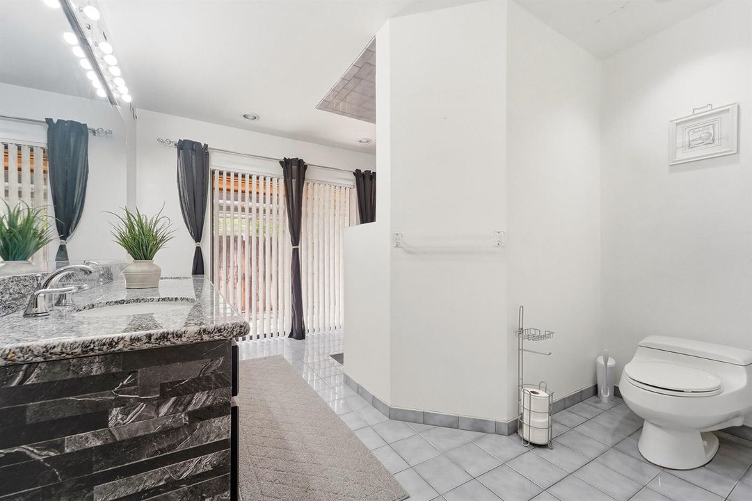 Downstairs Bathroom