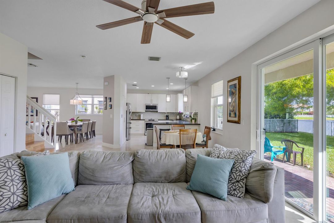 Family Room 4