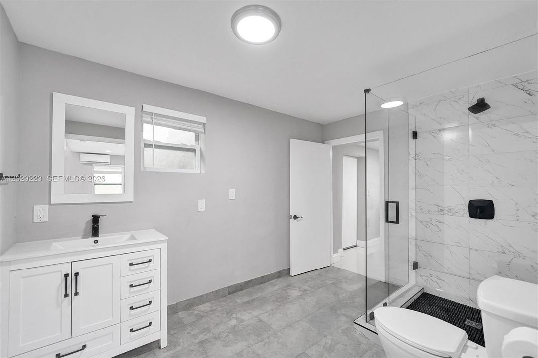 For Rent: $4,200 (4 beds, 2 baths, 1328 Square Feet)