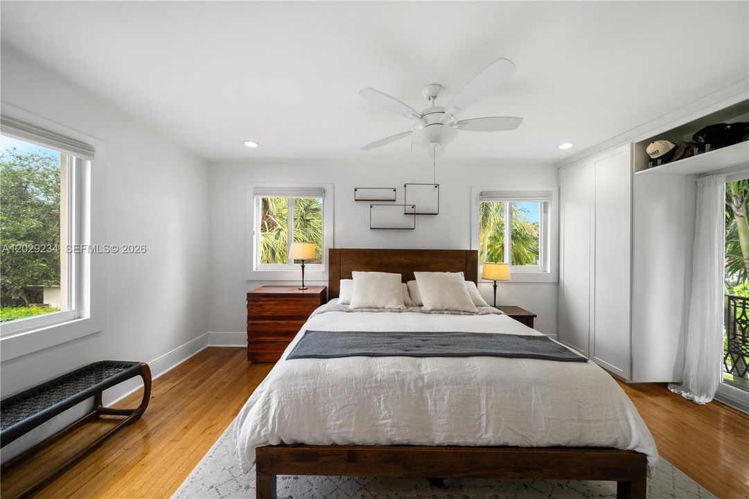 For Sale: $2,600,000 (3 beds, 3 baths, 2515 Square Feet)