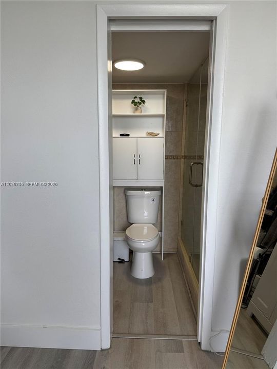 For Rent: $2,450 (2 beds, 2 baths, 963 Square Feet)