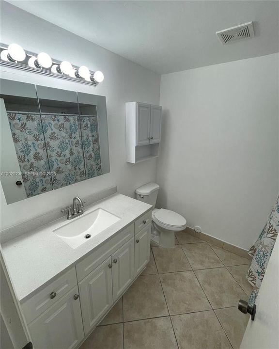 For Rent: $2,900 (3 beds, 2 baths, 1195 Square Feet)