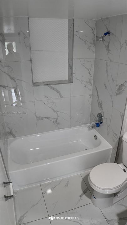 Active With Contract: $1,700 (1 beds, 1 baths, 434568 Square Feet)
