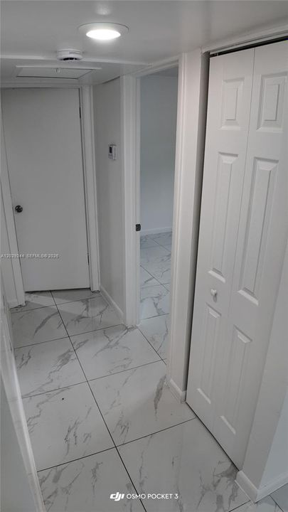 Active With Contract: $1,700 (1 beds, 1 baths, 434568 Square Feet)