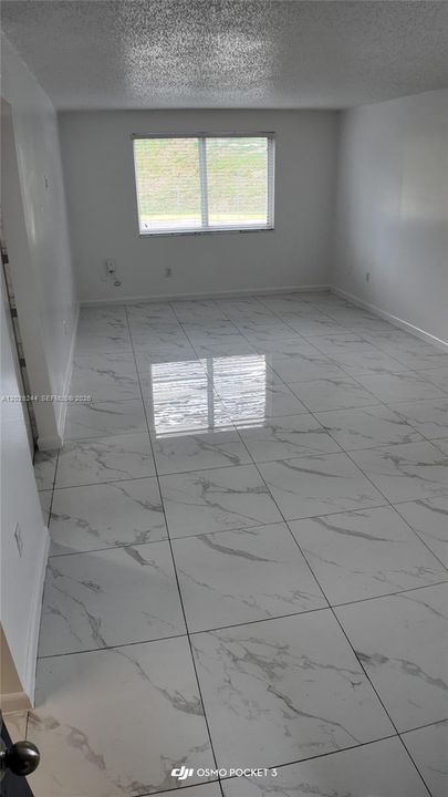 Active With Contract: $1,700 (1 beds, 1 baths, 434568 Square Feet)