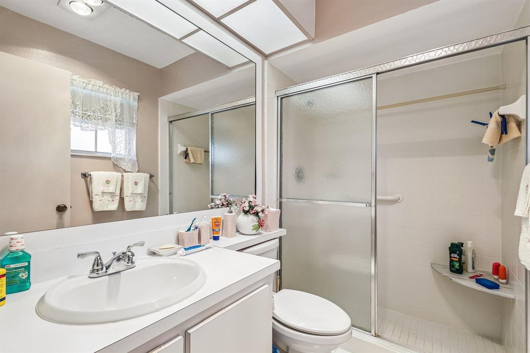 25-web-or-mls-Holyoke Ln-S3105-026