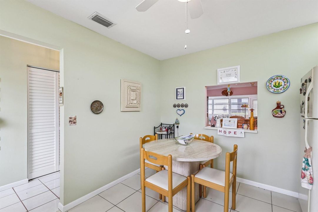 10-web-or-mls-Holyoke Ln-S3105-011