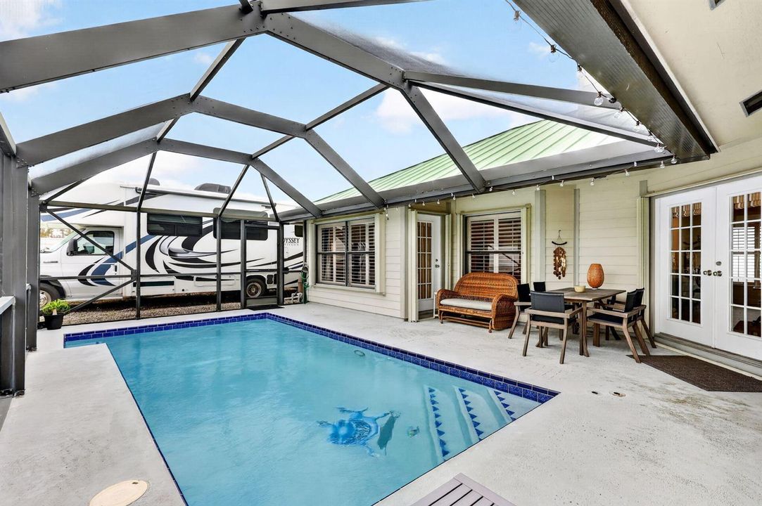 Screened Pool