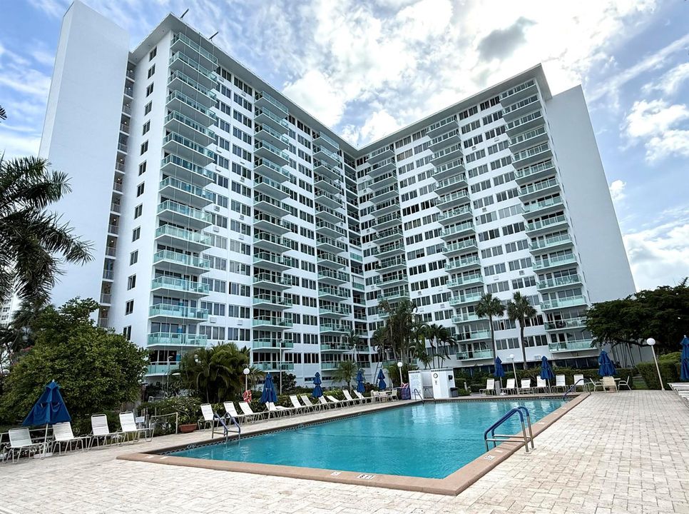 Coral Ridge Towers Original