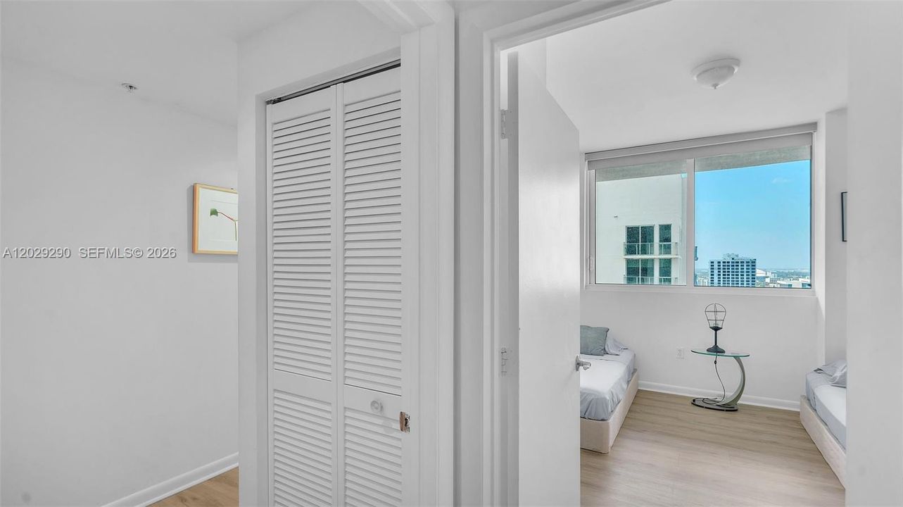 Active With Contract: $540,000 (2 beds, 2 baths, 1203 Square Feet)