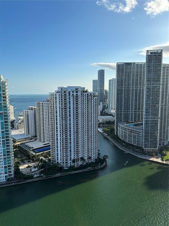 For Sale: $690,000 (2 beds, 2 baths, 1227 Square Feet)