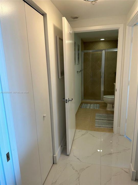 For Sale: $690,000 (2 beds, 2 baths, 1227 Square Feet)