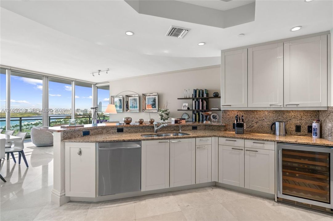 For Sale: $3,950,000 (2 beds, 2 baths, 2009 Square Feet)