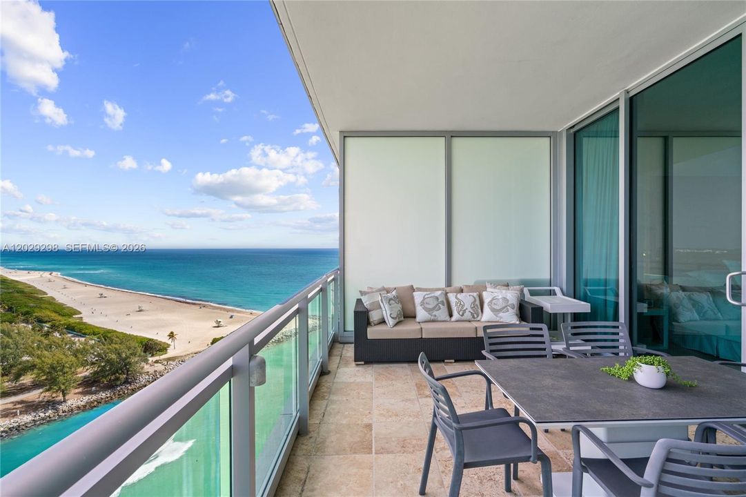 For Sale: $3,950,000 (2 beds, 2 baths, 2009 Square Feet)