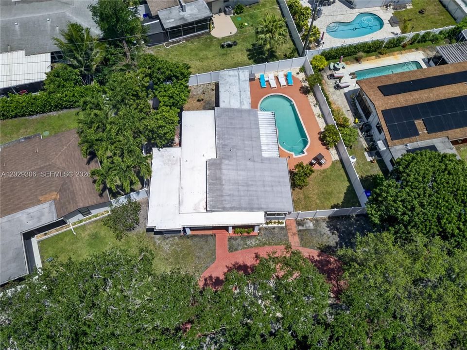 For Rent: $4,200 (3 beds, 3 baths, 1516 Square Feet)