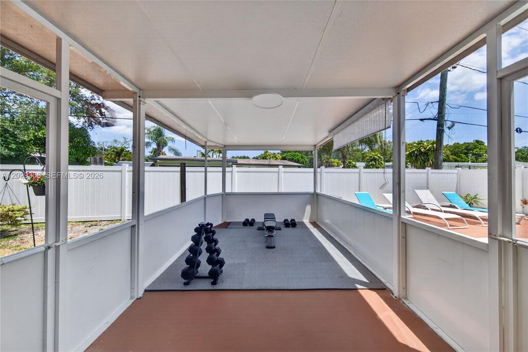For Rent: $4,200 (3 beds, 3 baths, 1516 Square Feet)