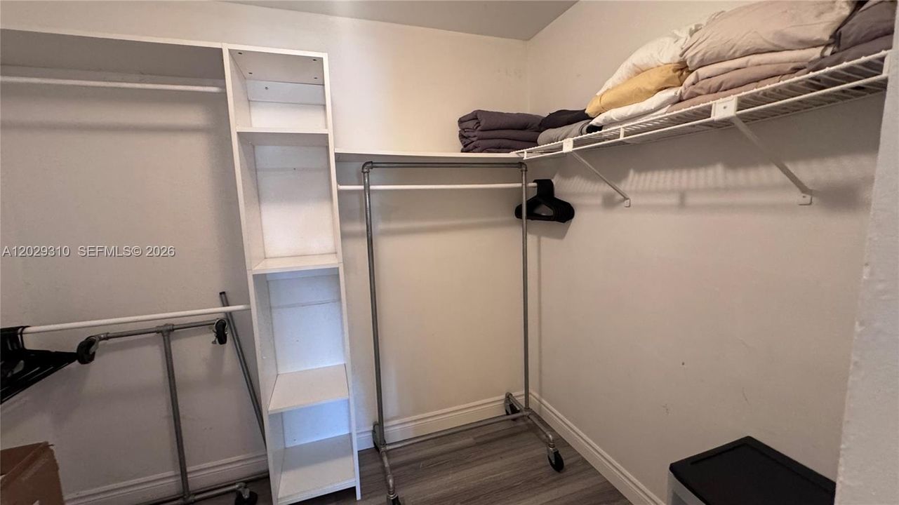 На продажу: $485,000 (2 спален, 2 ванн, 1798 Квадратных фут)
