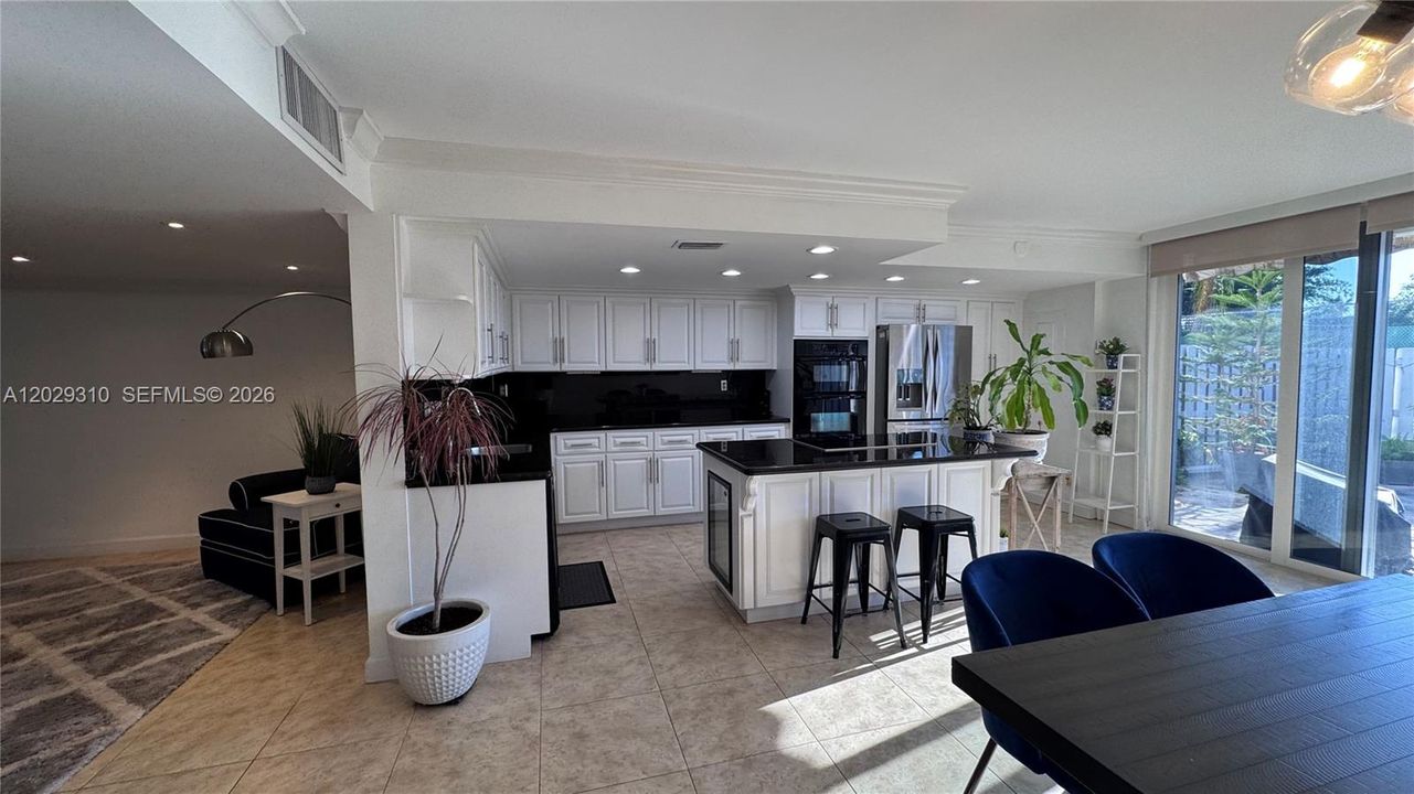 На продажу: $485,000 (2 спален, 2 ванн, 1798 Квадратных фут)