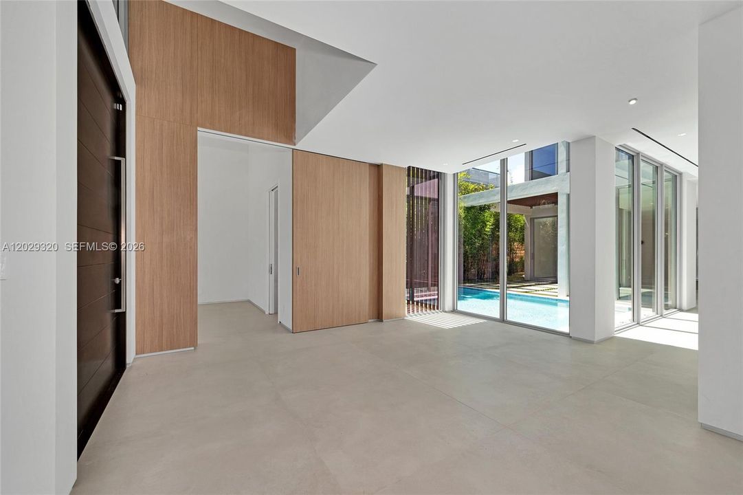 For Sale: $7,850,000 (6 beds, 6 baths, 5350 Square Feet)