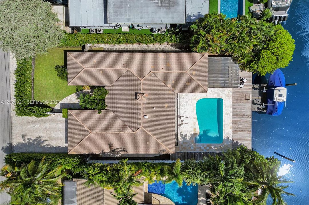 En Renta: $14,000 (4 camas, 3 baños, 2115 Pies cuadrados)