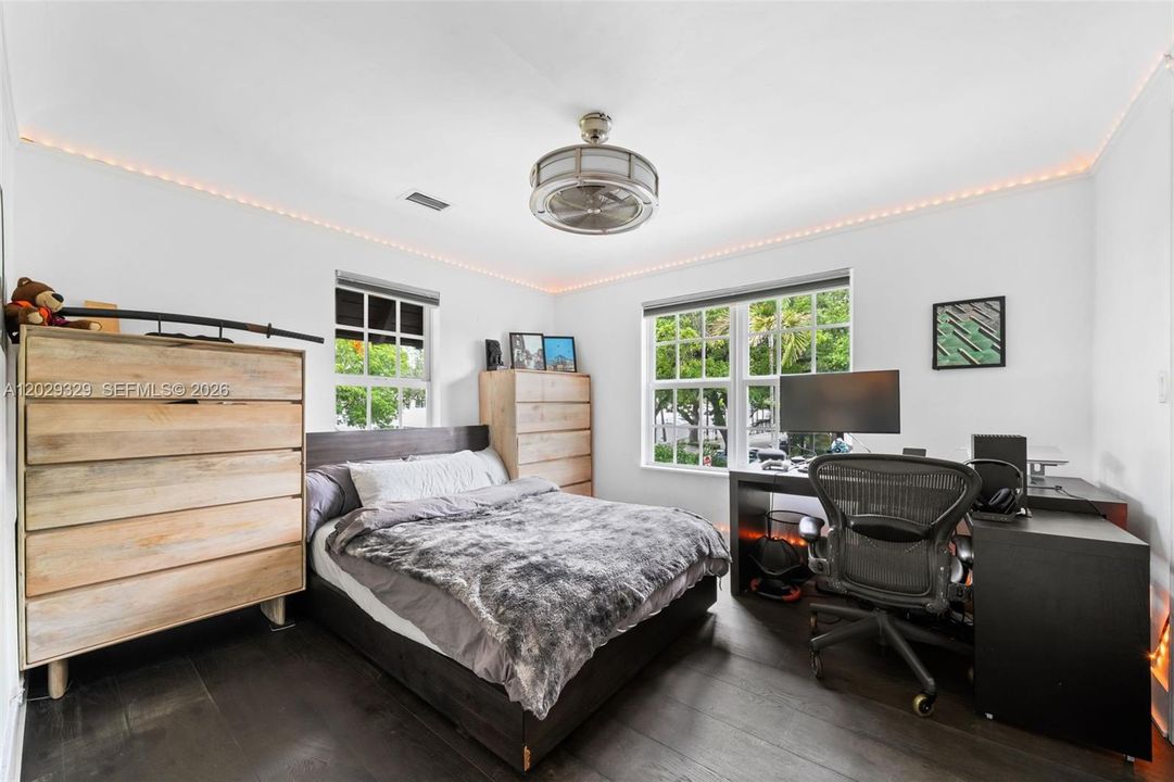 For Sale: $2,450,000 (4 beds, 3 baths, 2730 Square Feet)