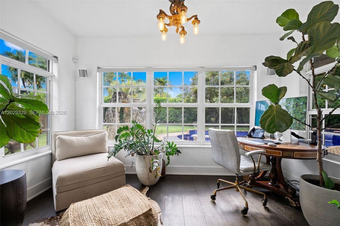 For Sale: $2,450,000 (4 beds, 3 baths, 2730 Square Feet)