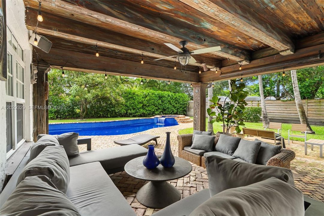 For Sale: $2,450,000 (4 beds, 3 baths, 2730 Square Feet)