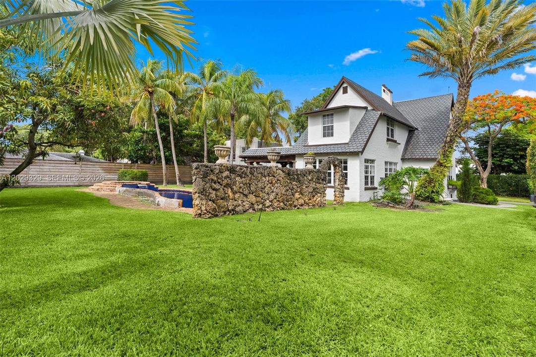 For Sale: $2,450,000 (4 beds, 3 baths, 2730 Square Feet)