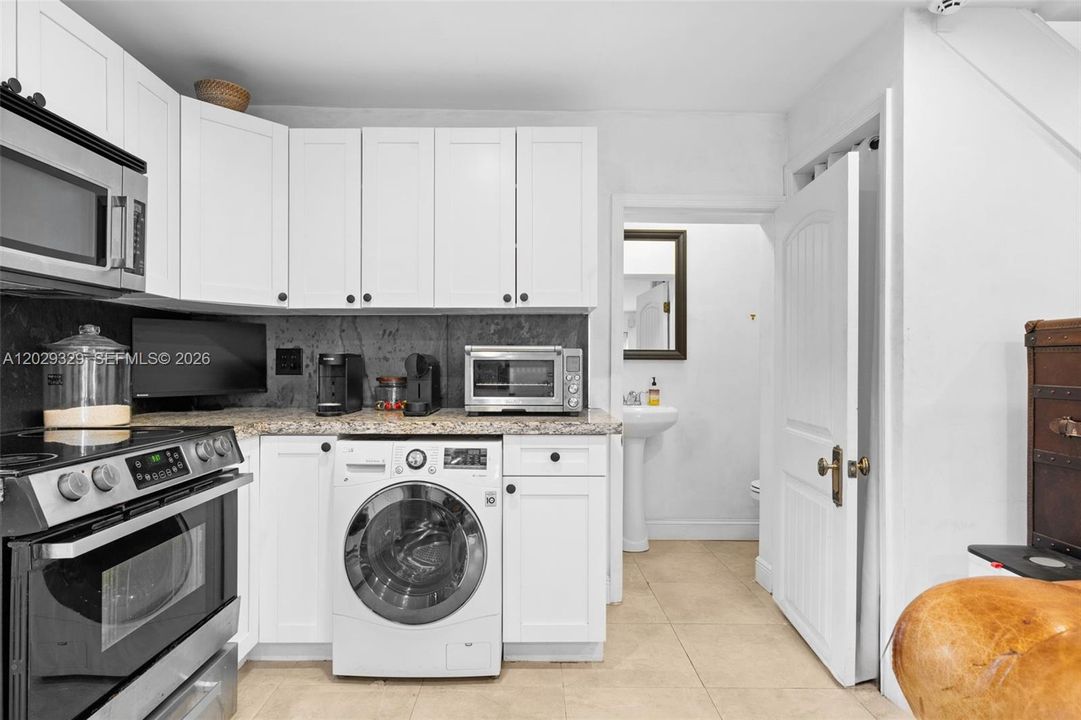 For Sale: $2,450,000 (4 beds, 3 baths, 2730 Square Feet)