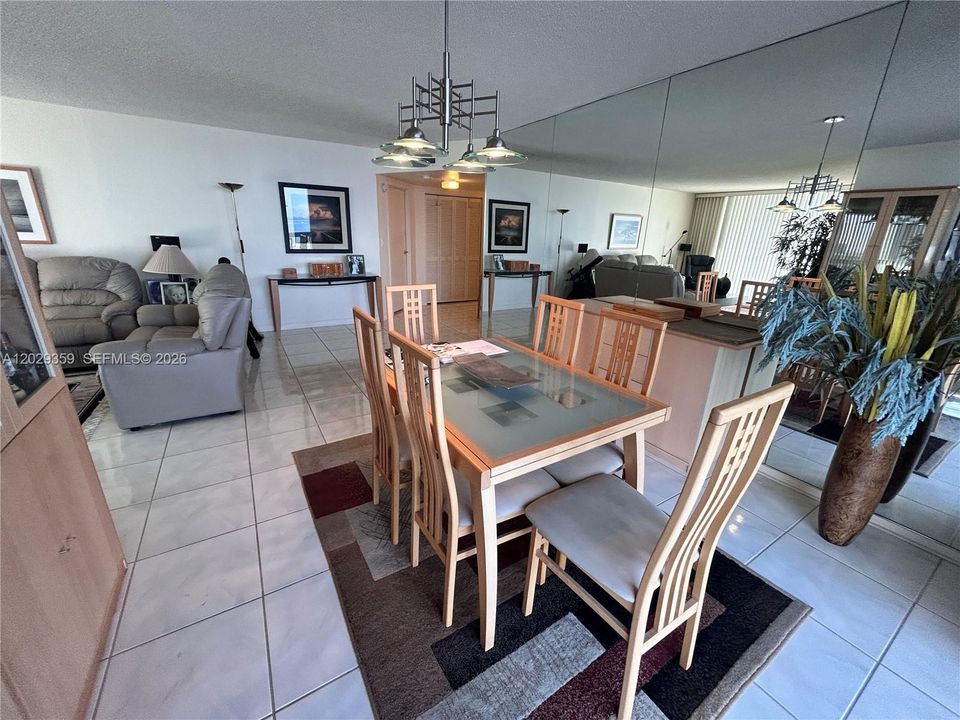 For Sale: $850,000 (2 beds, 2 baths, 1460 Square Feet)