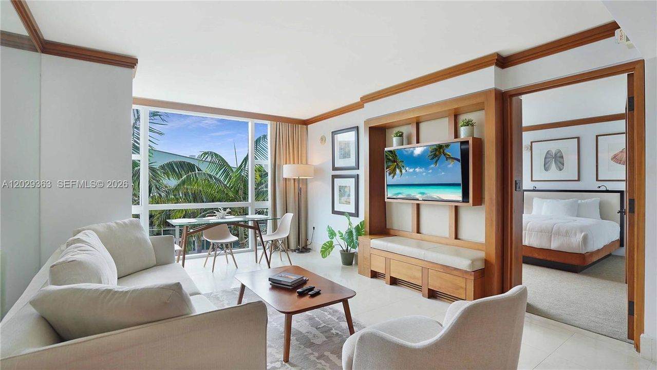 For Sale: $439,000 (1 beds, 1 baths, 873 Square Feet)