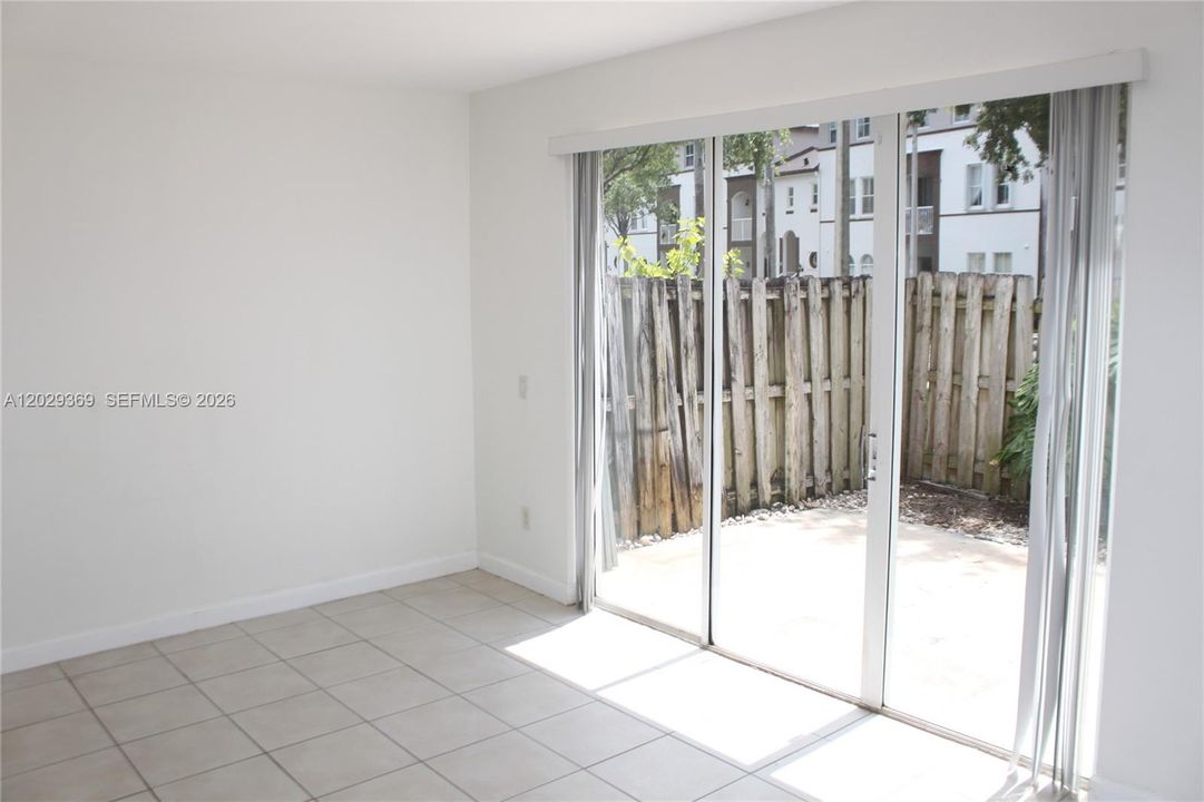En Venta: $425,000 (3 camas, 2 baños, 1450 Pies cuadrados)