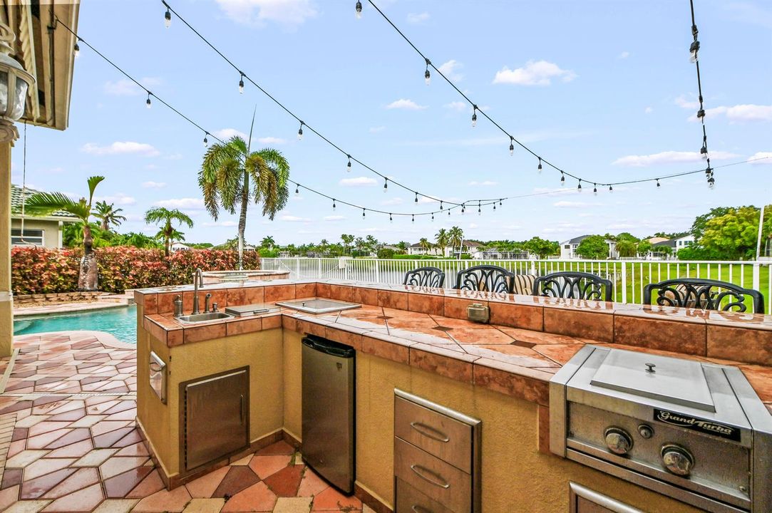 57 Outdoor kitchen 02