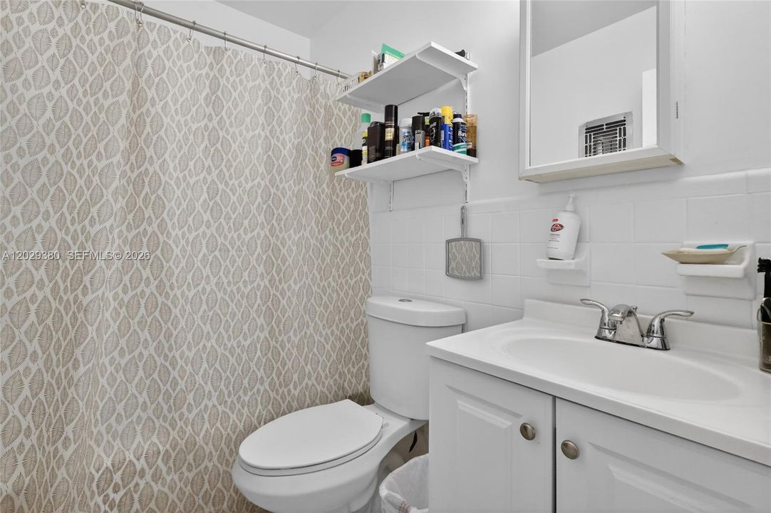 На продажу: $89,000 (1 спален, 1 ванн, 625 Квадратных фут)