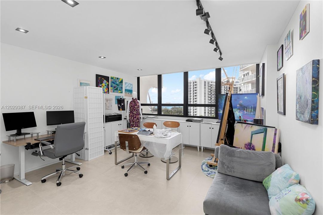 En Venta: $2,880,000 (3 camas, 2 baños, 2675 Pies cuadrados)