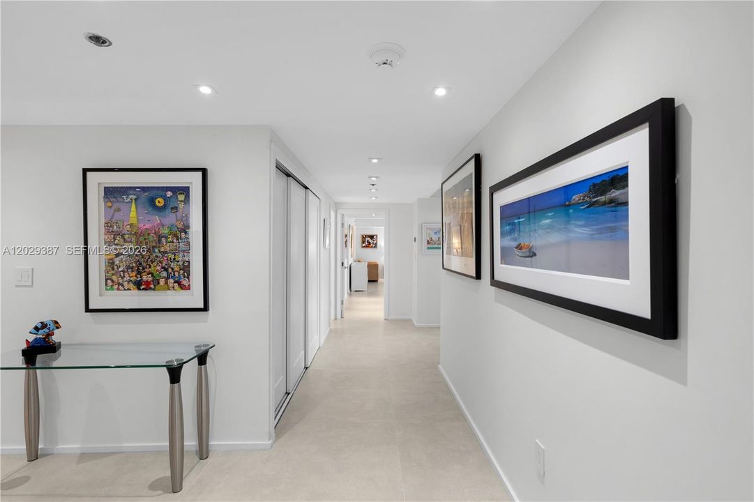 En Venta: $2,880,000 (3 camas, 2 baños, 2675 Pies cuadrados)