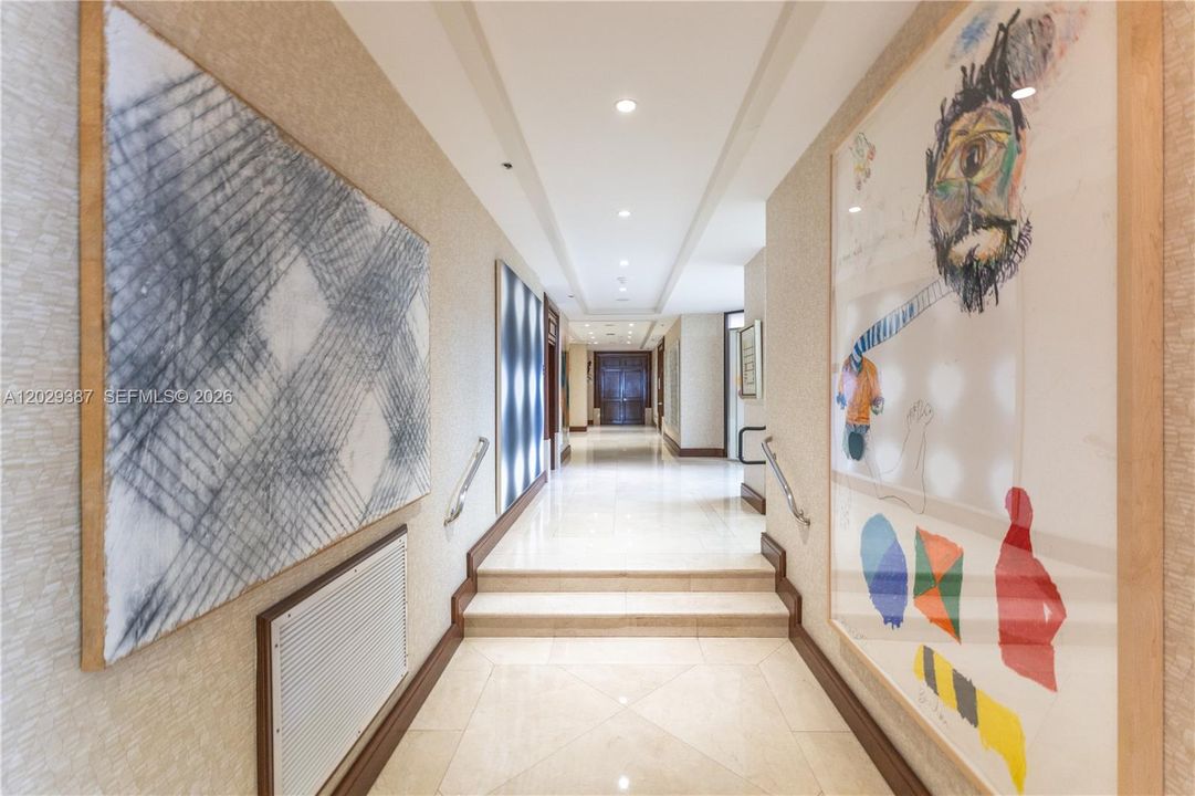 En Venta: $2,880,000 (3 camas, 2 baños, 2675 Pies cuadrados)