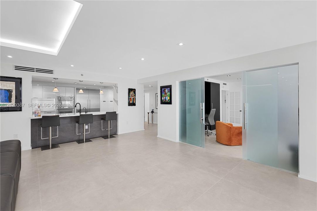 En Venta: $2,880,000 (3 camas, 2 baños, 2675 Pies cuadrados)